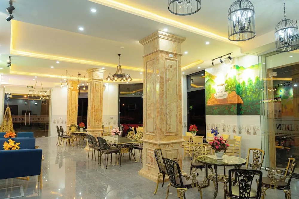 Golden Hotel