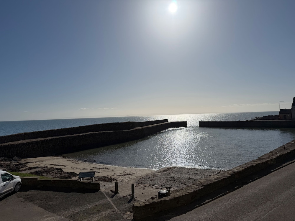 Sea View 4-bed Townhouse, Sleeps 7 in Anstruther