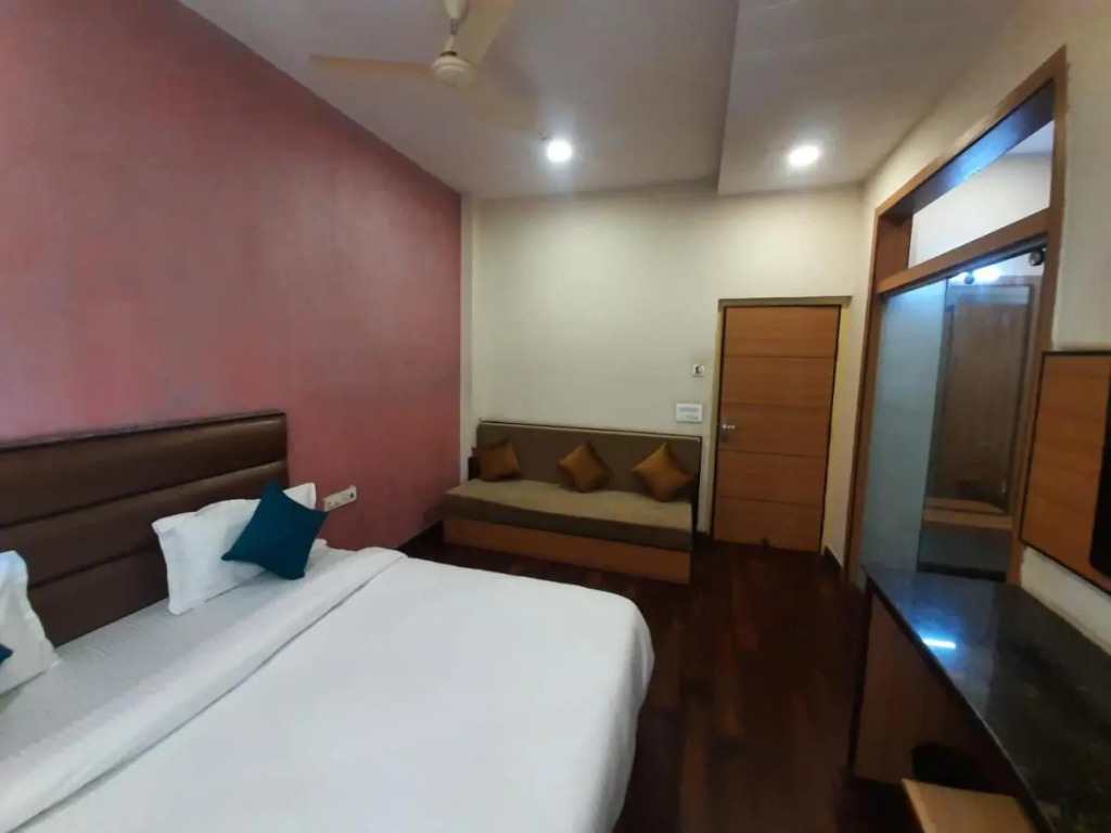 Hotel Anuvibha Malviya Nagar