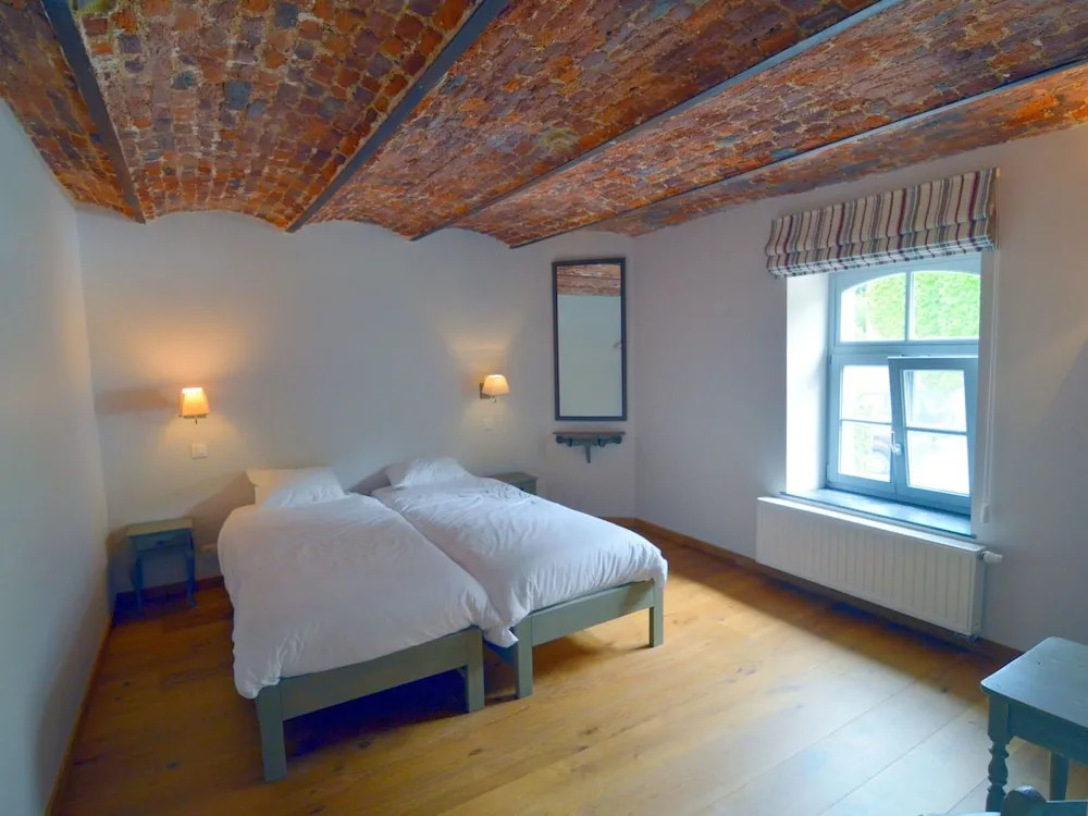 Gite with swimming pool situated in wonderful castle grounds in Gesves