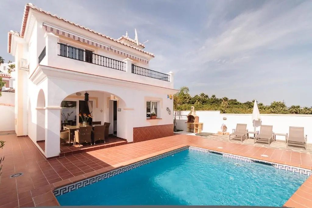VILLA EL PASO con piscina privada climatizada