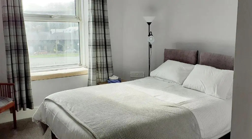 Queens Rooms