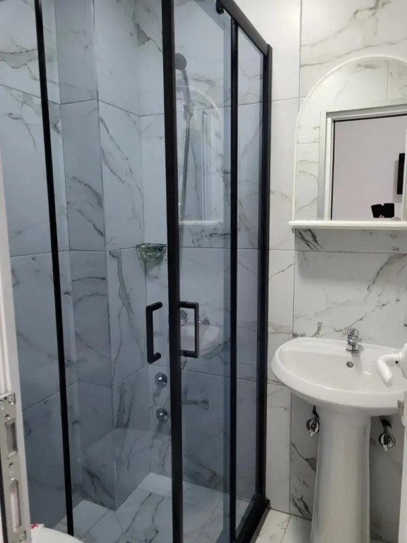 Hotel MK, Plavi restoran, Loznica