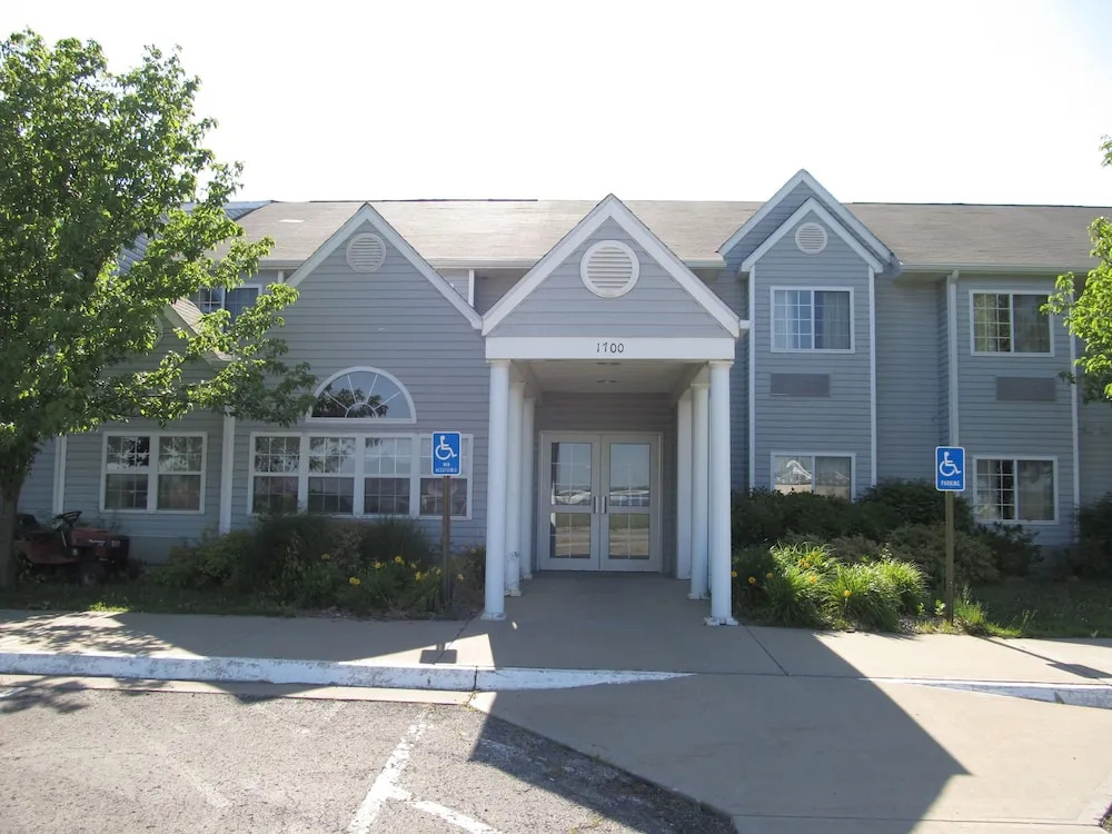 Sunset Inn & Suites