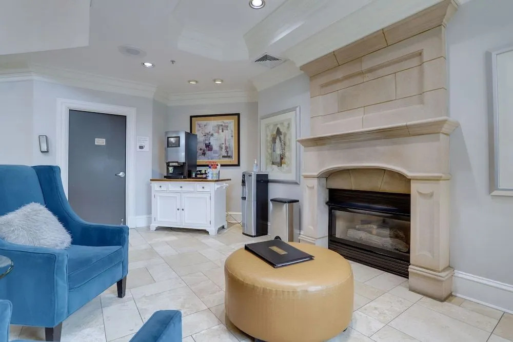 Spacious 2BR Condo at Ballston