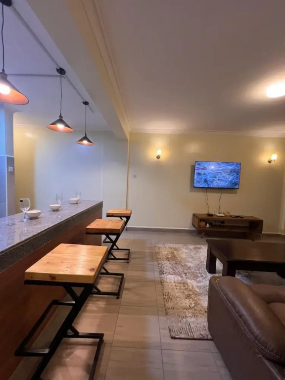 Lux Suites Kipande Family Apartments