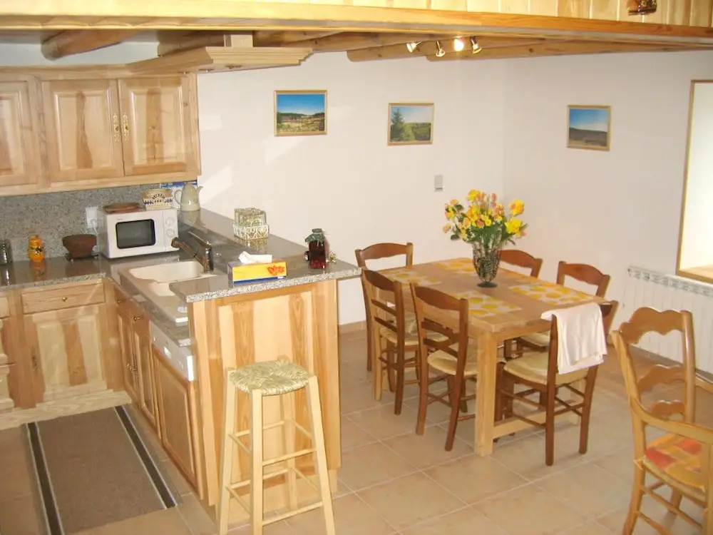 House With 3 Bedrooms in Le Malzieu-forain, With Wonderful Mountain Vi