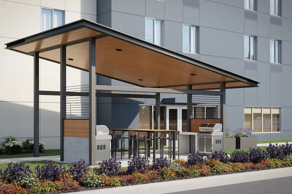 Holiday Inn Express and Suites Greenwood Village DTC by IHG