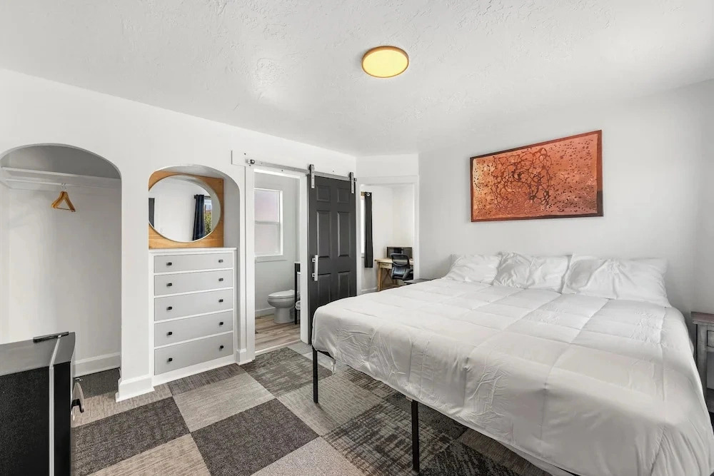 Copper Hill Suites