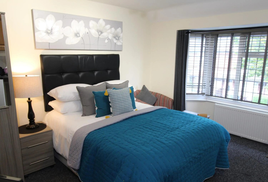 Holcombe House Aparthotel