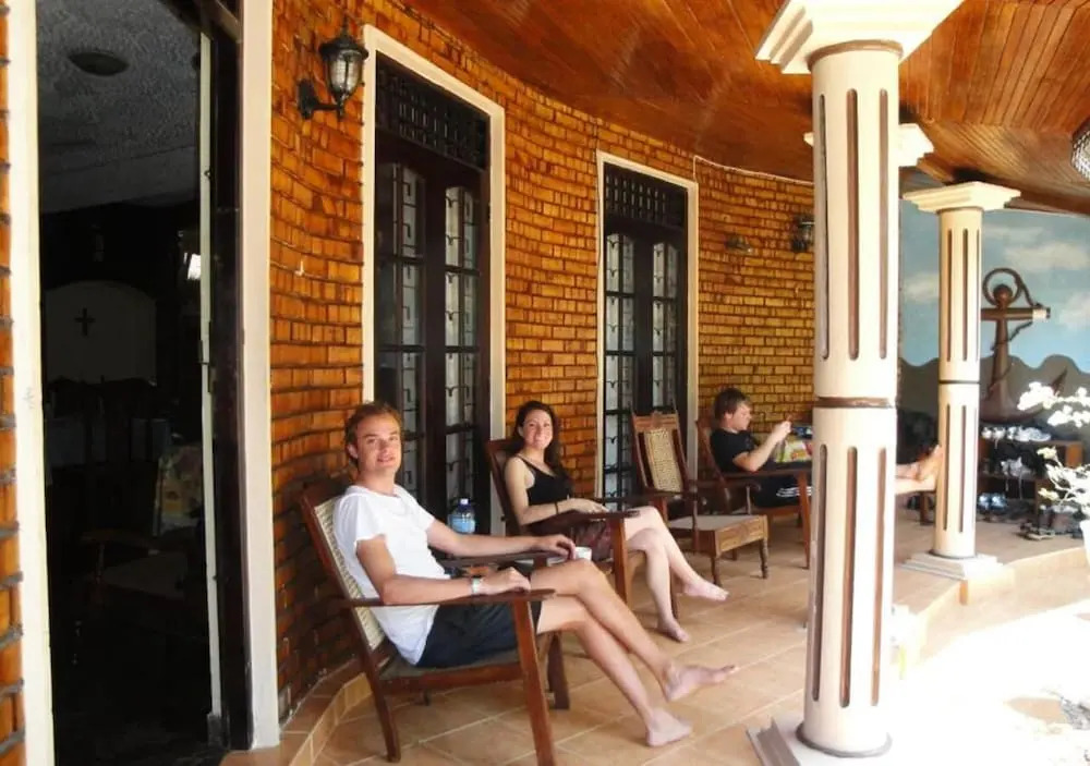 Colombo Beach Hostel
