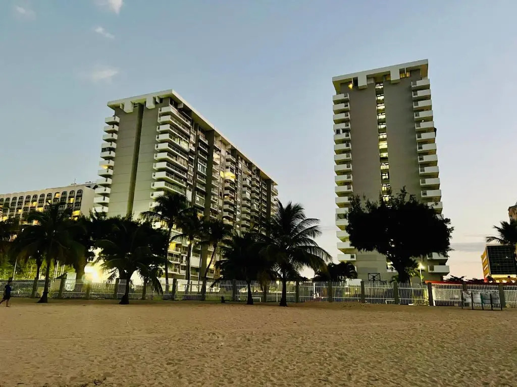 Ocean View apt on Isla Verde in a 14th floor