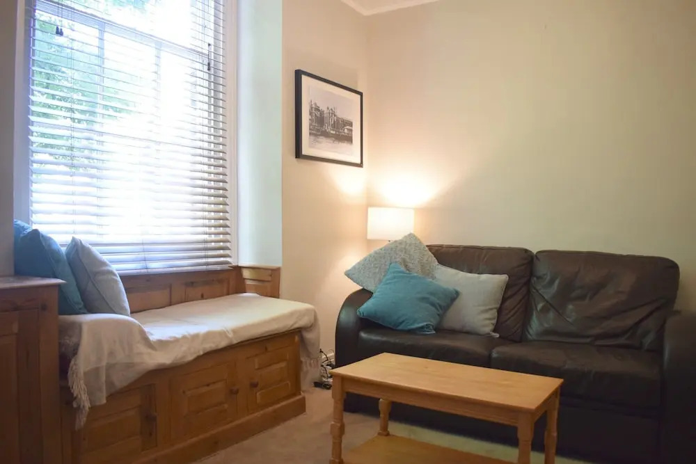 1 Bedroom River Side Flat