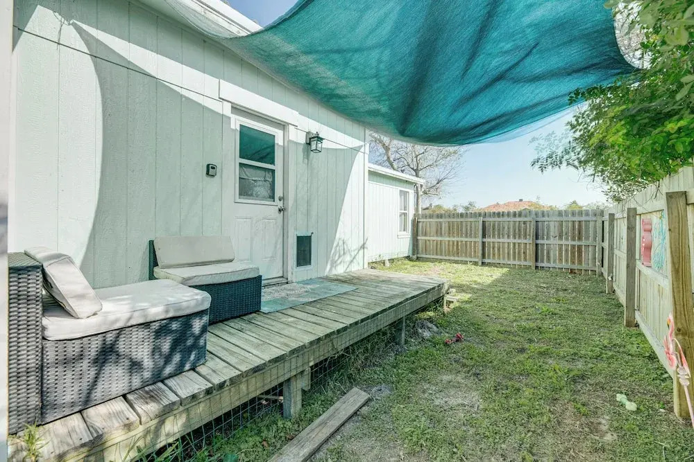2 Mi to Redfish Bay: Aransas Pass Home w/ Fire Pit