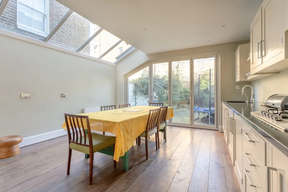 3 Bedroom Family Home in Shepherds Bush