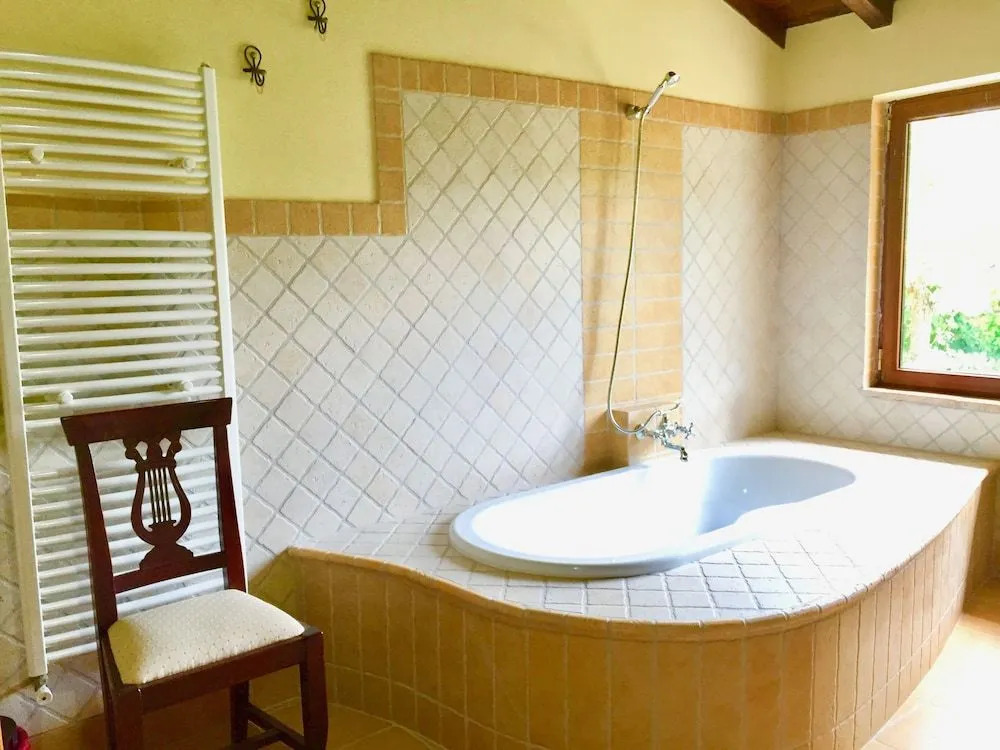 VILLA NOCRI - Piscina & Sauna esclusiva