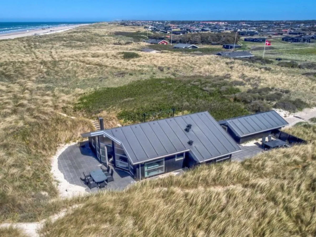 "Marno" - 25m from the sea in NW Jutland