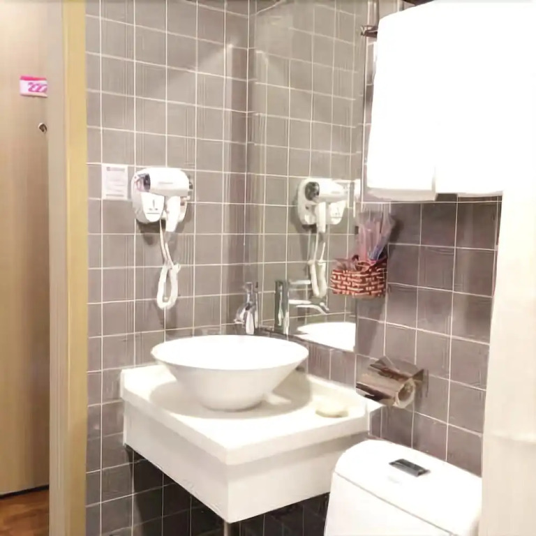 City 118 Hotel