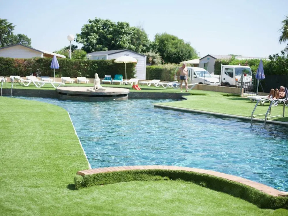 Camping Les Jardins D'Elsa