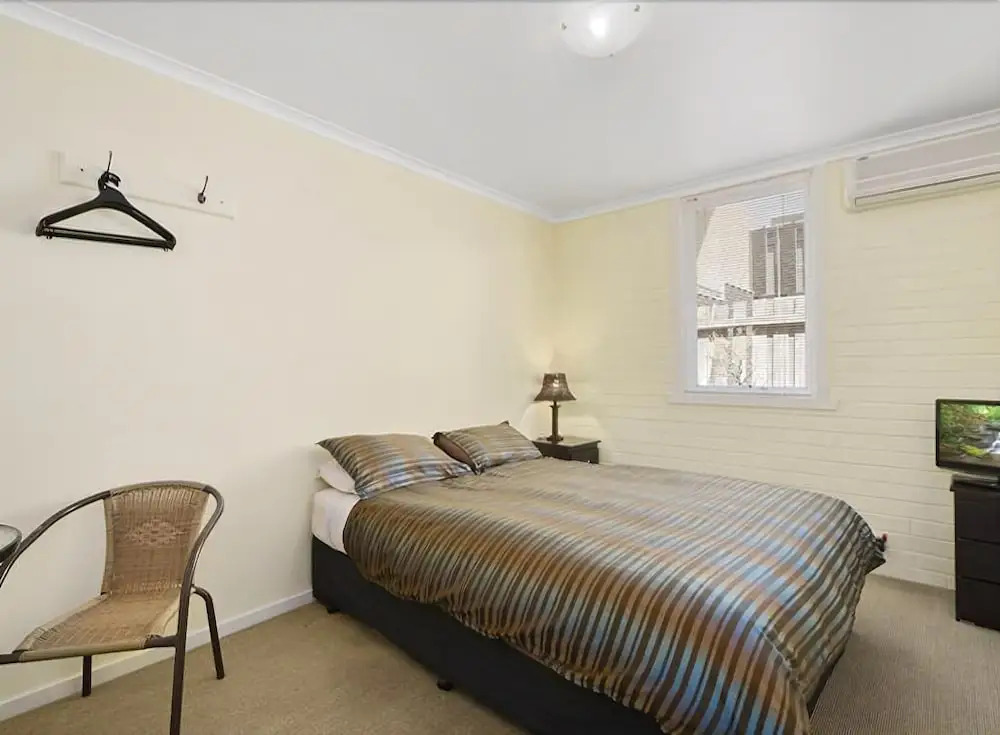 Newport Home Stay and Lodge