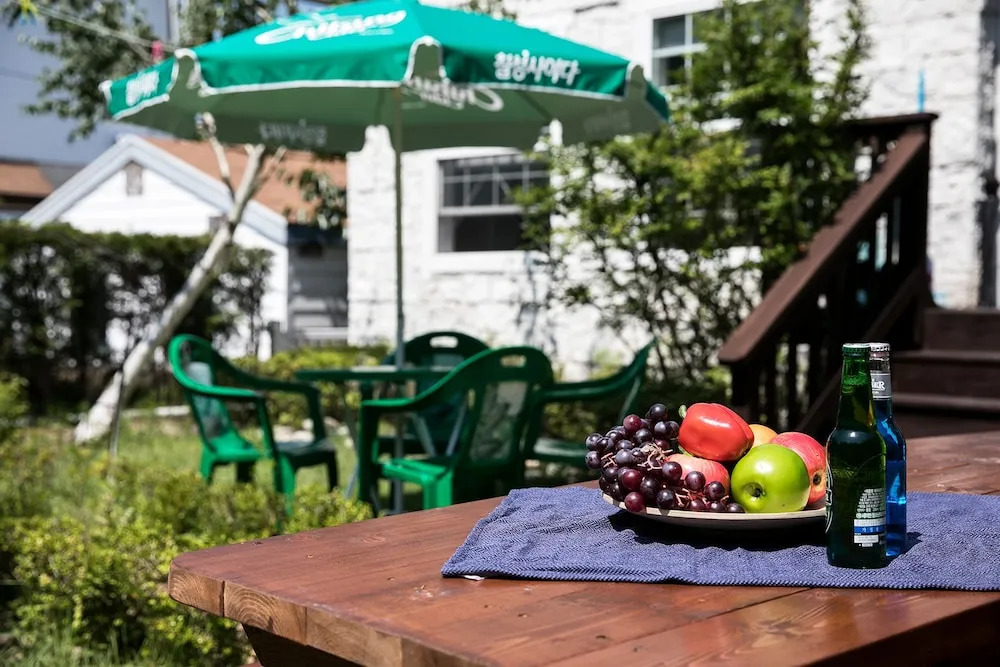 Gangneung Wow Guesthouse - Hostel