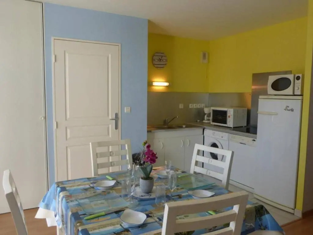 Appartement Saint-Gilles-Croix-de-Vie, 2 pièces, 4 personnes - FR-1-224-217