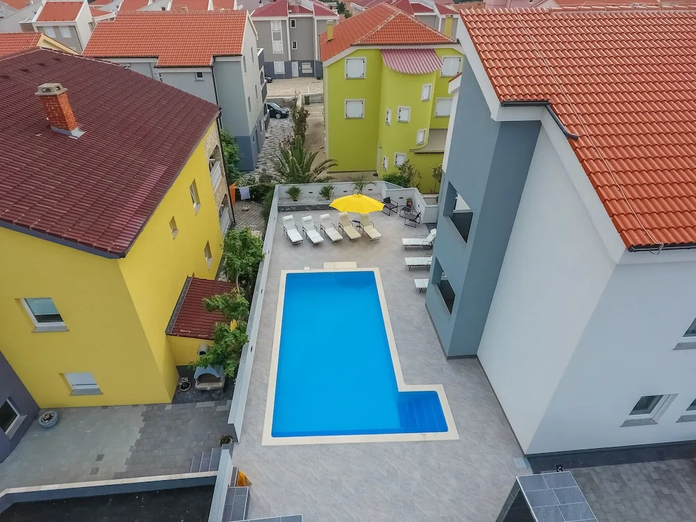 Privilege Pool Apartments
