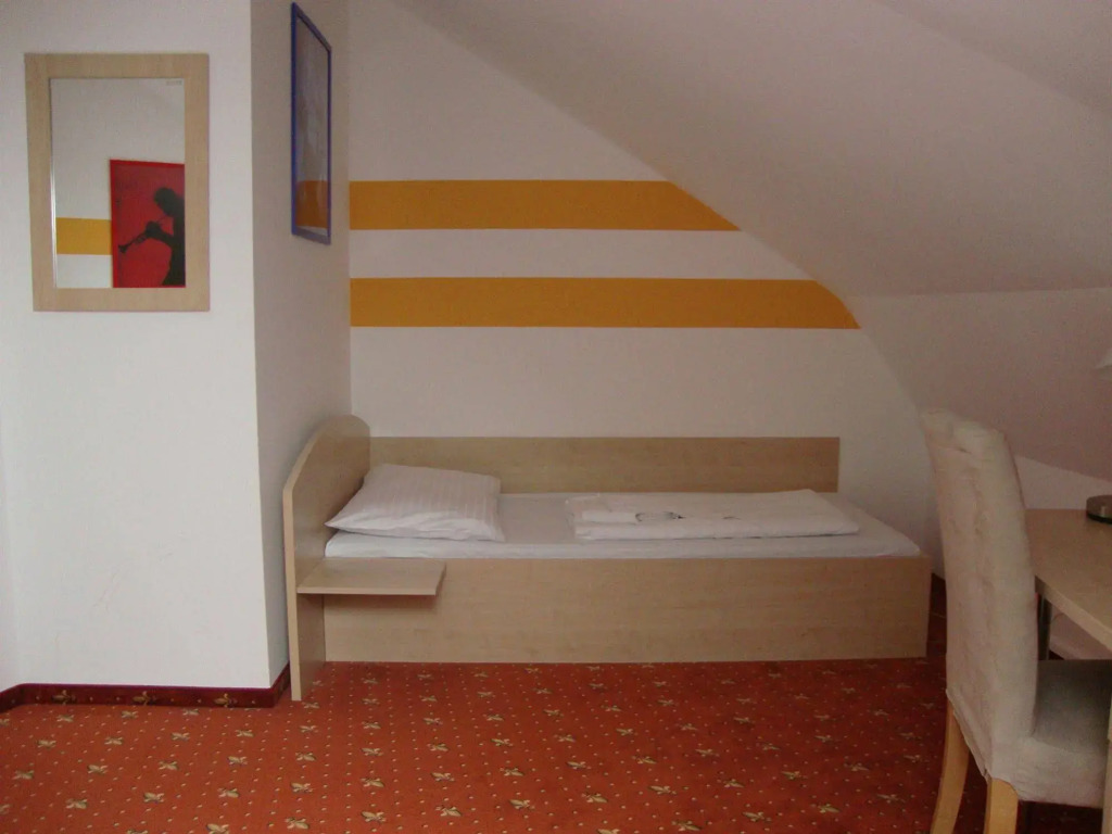 Lenas Donau Hotel
