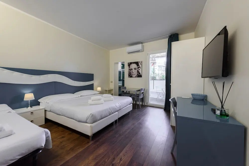 Dolcevita Suite by Mmega