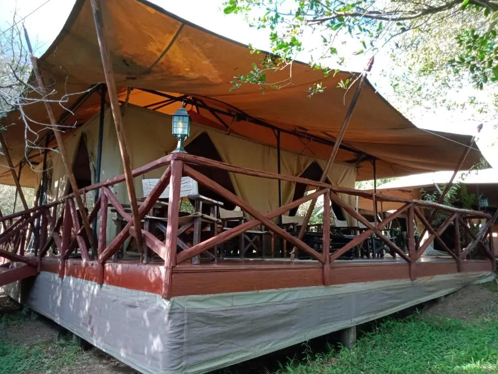 Mara Ngenche Safari Camp