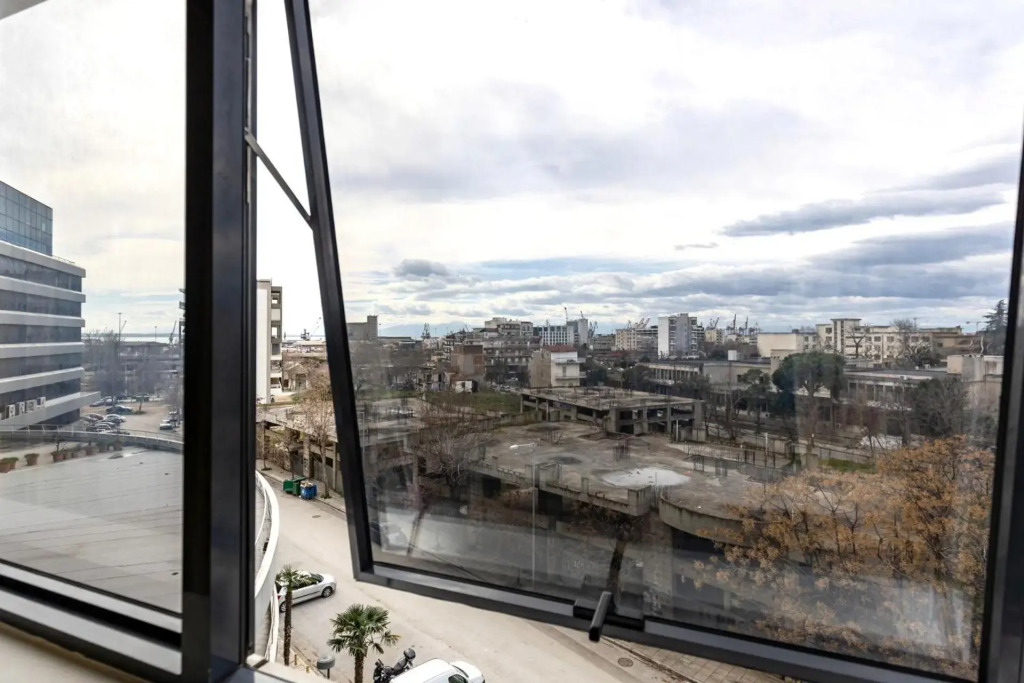 Sky View apartment