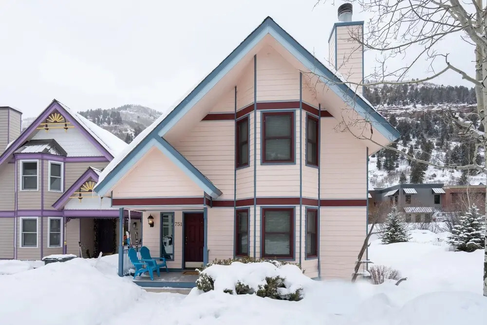 Bachman Village 9 by Avantstay Character Home Close To Town & To The Slopes! Permit#3685