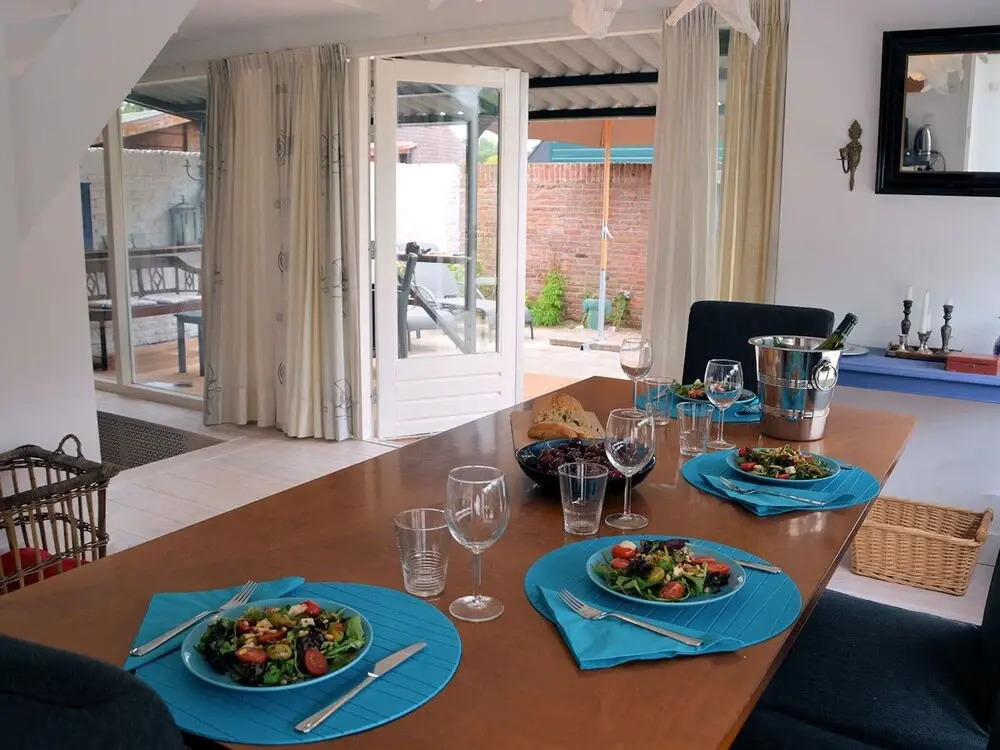 Holiday Home in Noordwijkerhout by Lake