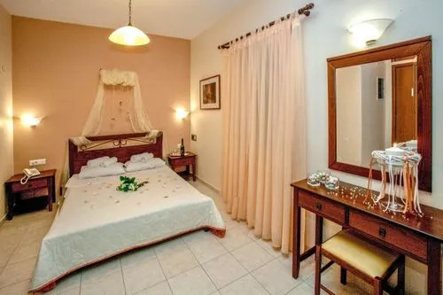 Finikas Hotel