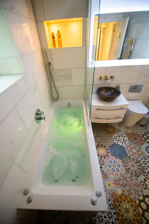 Elegant 1-bed Flat in a Georgian Townhouse