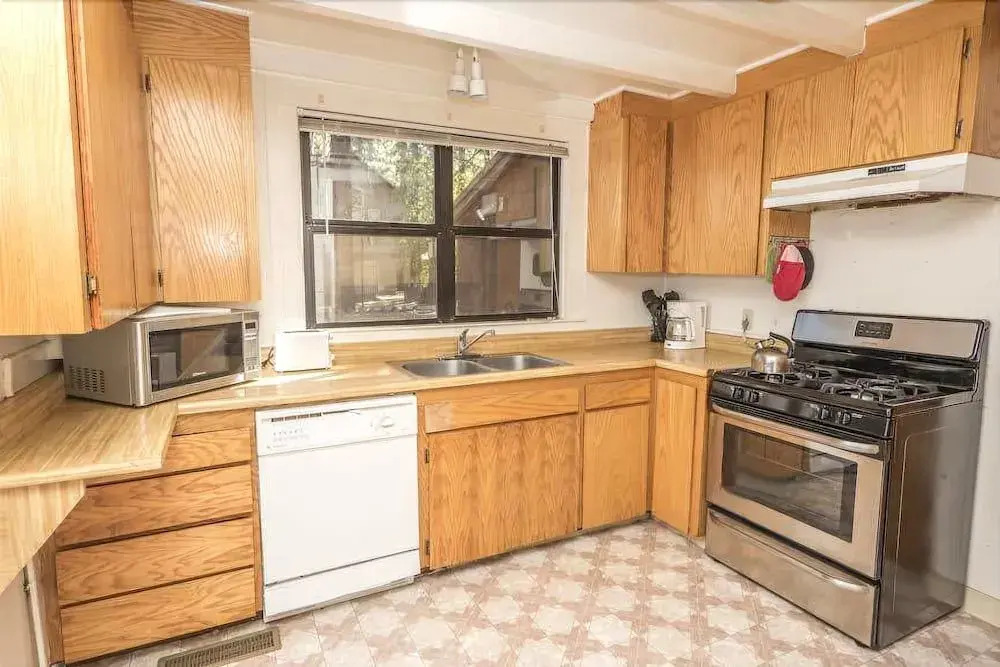 3195 Pasadena Avenue By Redawning