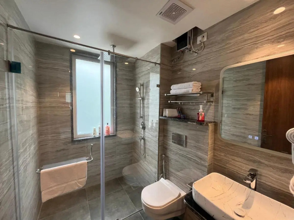 J60 Suites, Ashok Vihar - Near Netaji Subhash Place