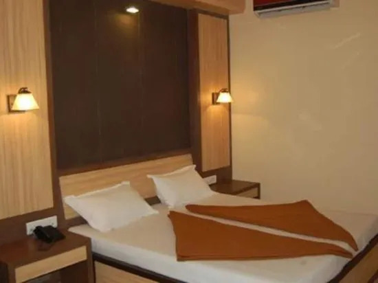 Hotel Ashoka Palace