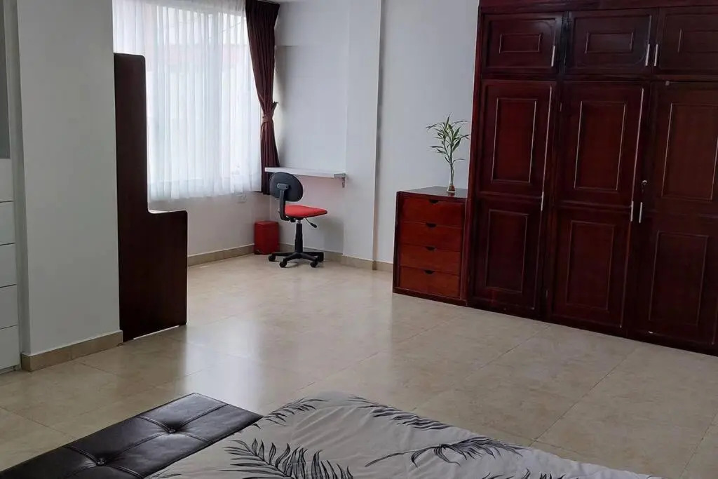 Hermoso y amplio apartamento, Embajada Americana