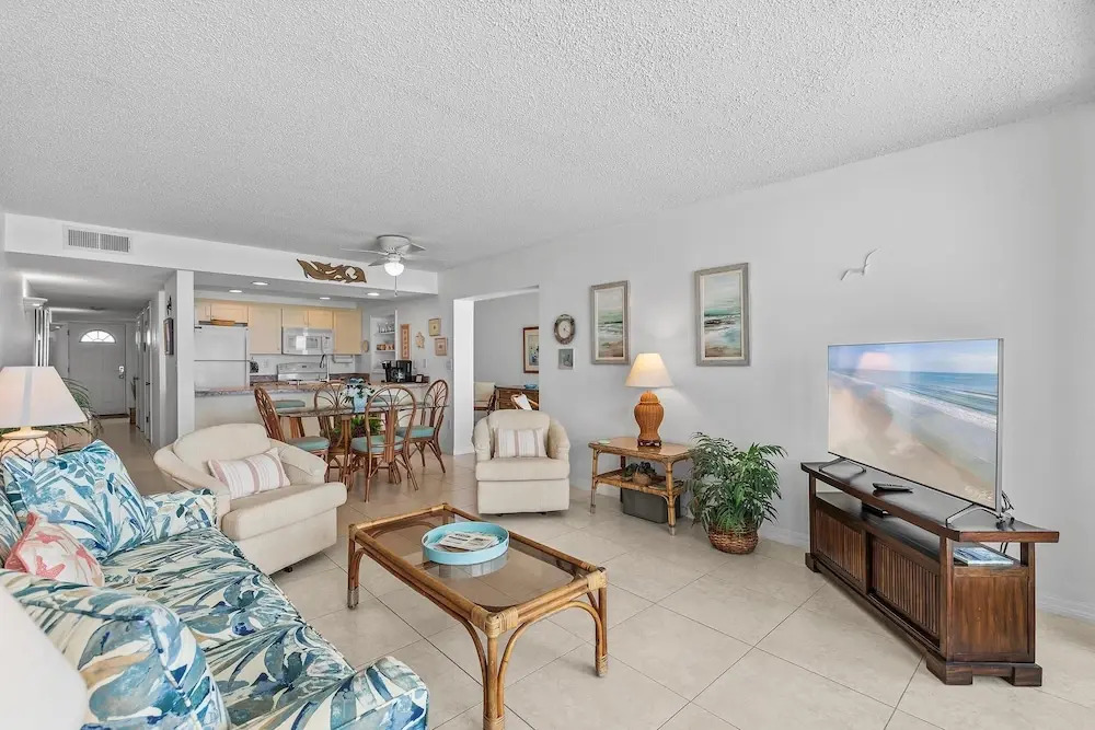 Smyrna Beach Club 607a
