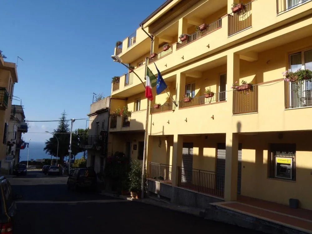 B&B Scilla Town