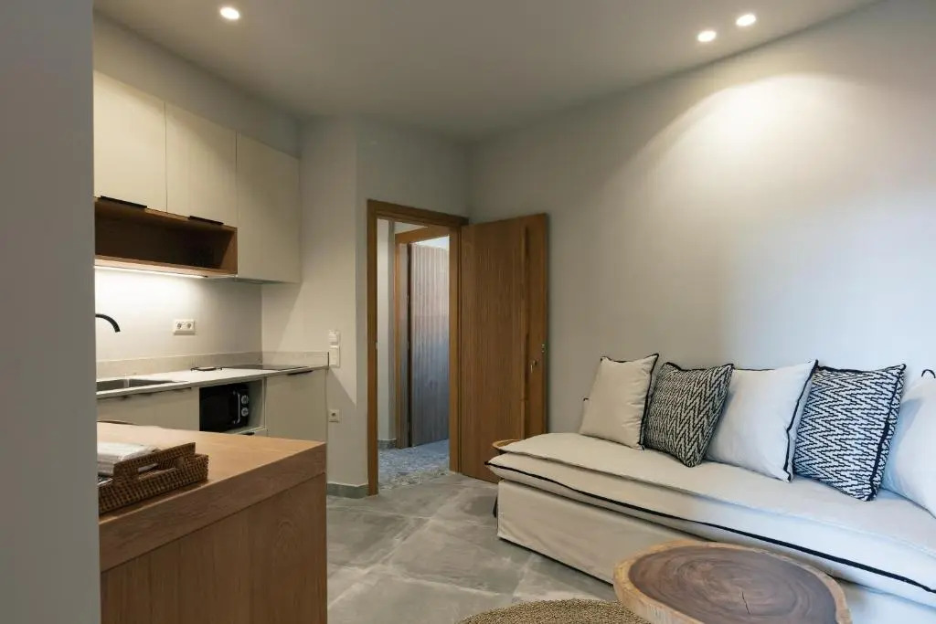 Chapter 02 Gallery Suites