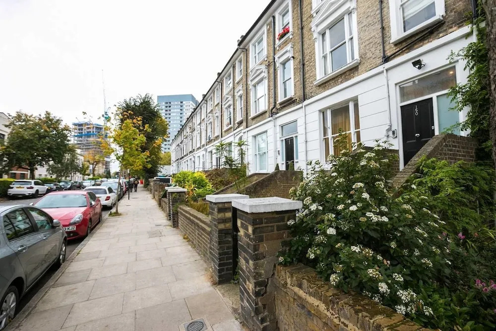 2 BED Flat in Swiss Cottage