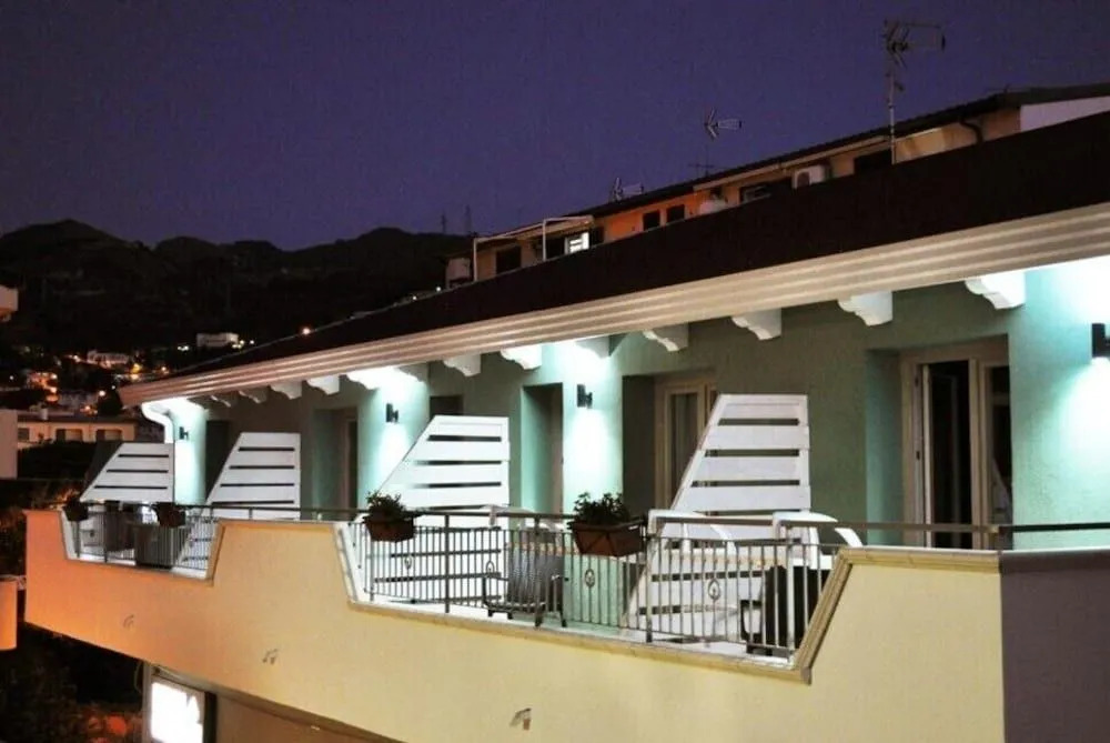 La Perla Amantea - Rooms & Apartaments