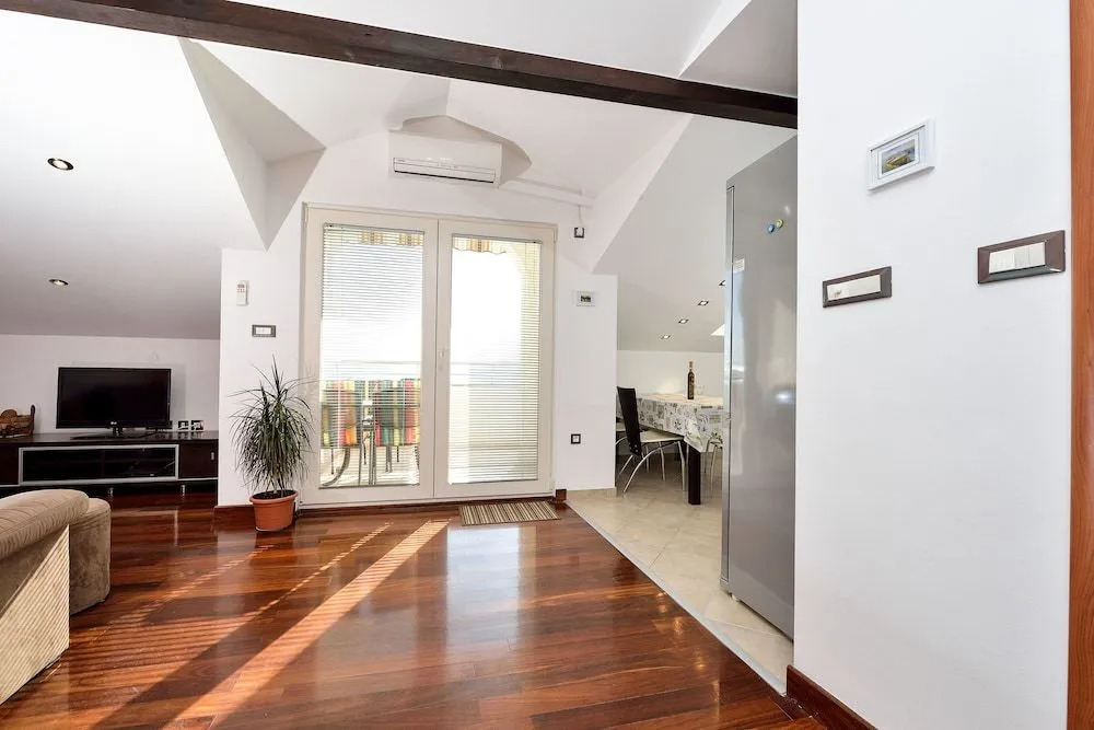 Apartments Ivka 6