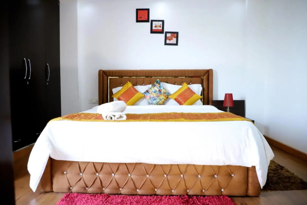 3bhk Fortune Homej-215 Saket Near Max Hospital,Dlf