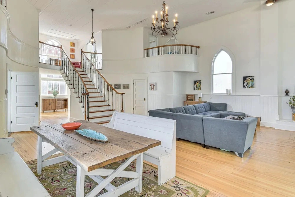 the Sanctuary in Historic Dtwn Staunton