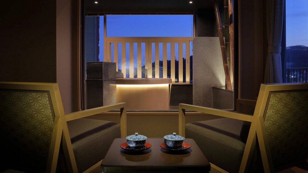 Atami Onsen Sakuraya Ryokan