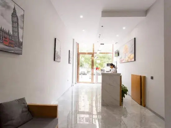 JiaGe Business Hotel