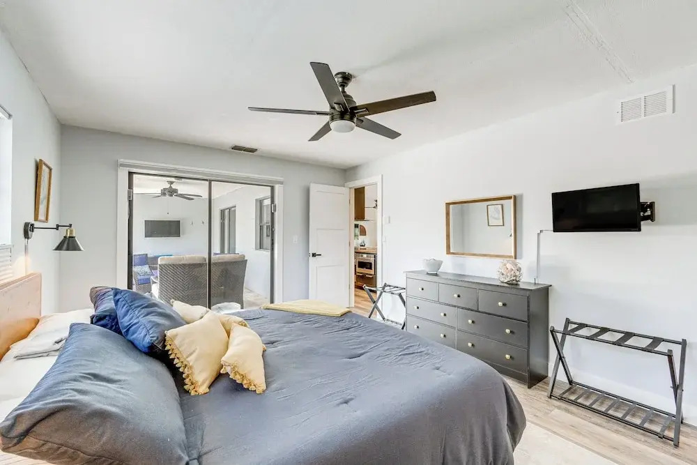 Private Pool & Dock: Relaxing Port Charlotte Oasis